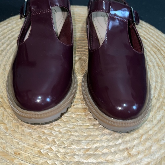 Clarks Patent Leather Academia Loafer Size 7.5 - Picture 6 of 12